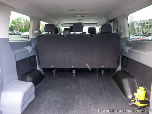 Used 2018 Ford Transit 150 XL RWD image 21