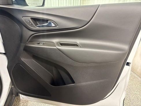 Used 2024 Chevrolet Equinox LT image 20