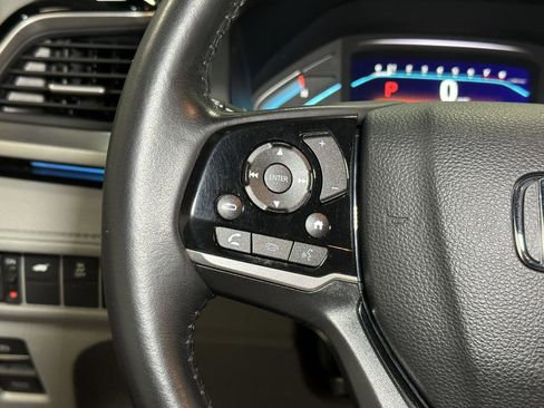 Certified 2024 Honda Odyssey Touring image 25