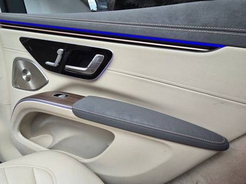 Used 2023 Mercedes-Benz EQS 450+ 4MATIC SUV image 27