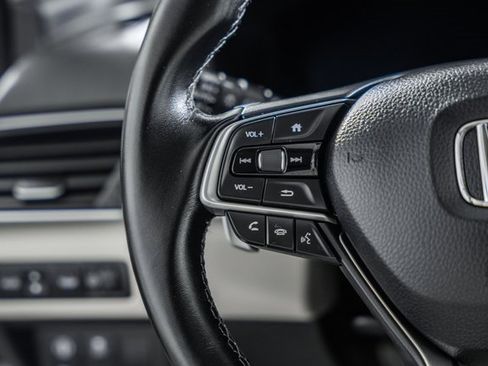 Used 2022 Honda Accord Touring image 31