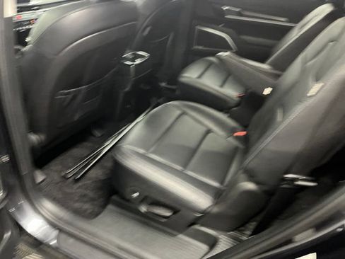 Certified 2023 Kia Telluride S w/ S Sunroof Package image 24