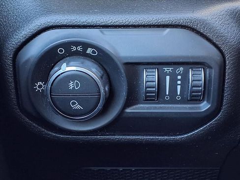 Used 2021 Jeep Gladiator Sport image 21