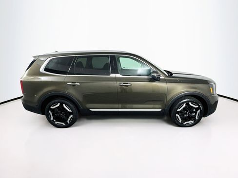 Used 2025 Kia Telluride S AWD/4WD image 10