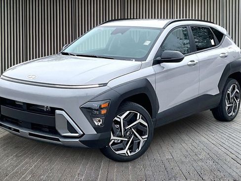 New 2026 Hyundai Kona SEL Premium AWD/4WD image 2