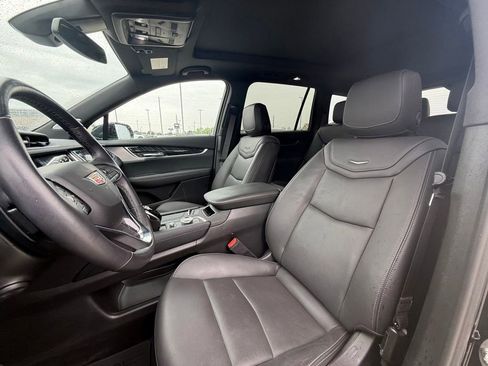 Certified 2024 Cadillac XT6 Premium Luxury AWD/4WD image 24