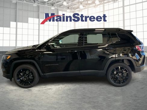 New 2026 Jeep Compass Latitude w/ Quick Order Package 29K AWD/4WD image 2