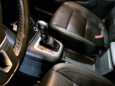 Used 2017 Volkswagen Tiguan S AWD/4WD image 16