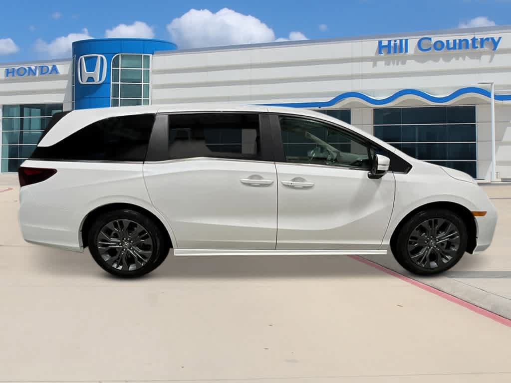 New 2027 Honda Odyssey Touring image 6