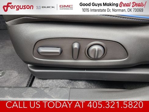 New 2026 Buick Envista Sport Touring w/ Convenience I Package FWD image 16