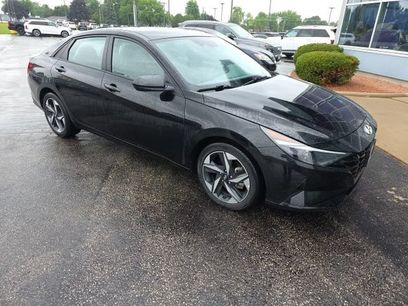Used 2023 Hyundai Elantra SEL w/ Convenience Package