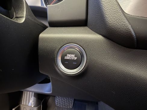 Used 2023 GMC Terrain SLE w/ LPO, Floor Liner Package FWD image 17