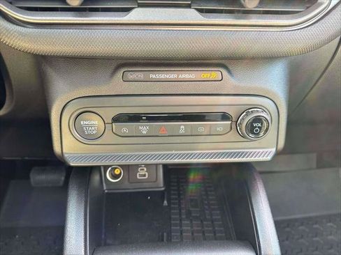 Used 2025 Ford Bronco Sport Big Bend w/ Convenience Package image 32