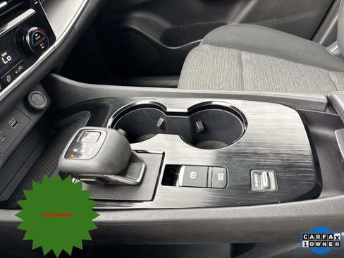 Used 2023 Nissan Rogue SV image 19