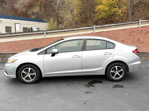 Used 2015 Honda Civic SE image 3