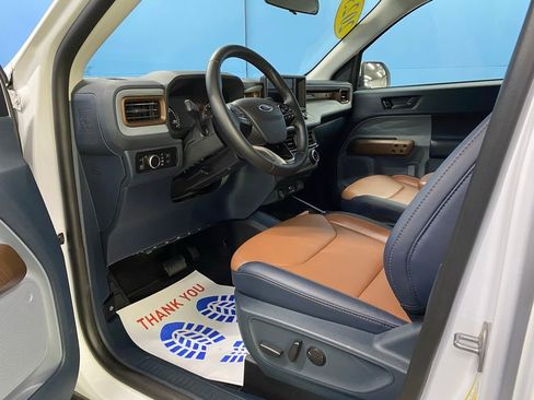 Used 2023 Ford Maverick Lariat image 14