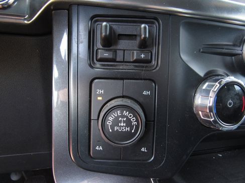 Used 2023 Ford F150 Lariat image 20