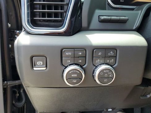 New 2026 GMC Sierra 3500 Denali Ultimate AWD/4WD image 31
