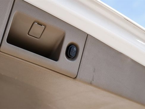 Used 2019 GMC Yukon SLT image 56