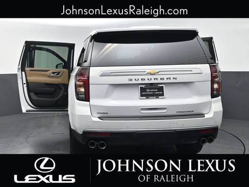 Used 2024 Chevrolet Suburban Premier AWD/4WD image 35