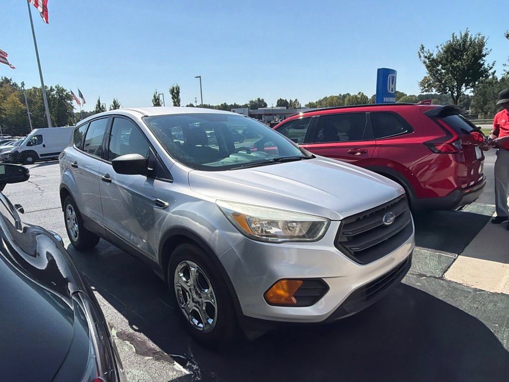 Used 2017 Ford Escape S FWD image 3