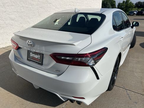 Used 2024 Toyota Camry XSE FWD image 6