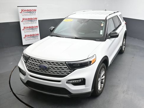 Used 2023 Ford Explorer Limited AWD/4WD image 30