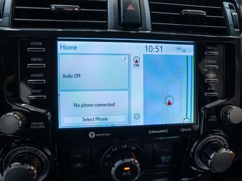 Certified 2024 Toyota 4Runner TRD Off-Road Premium image 27