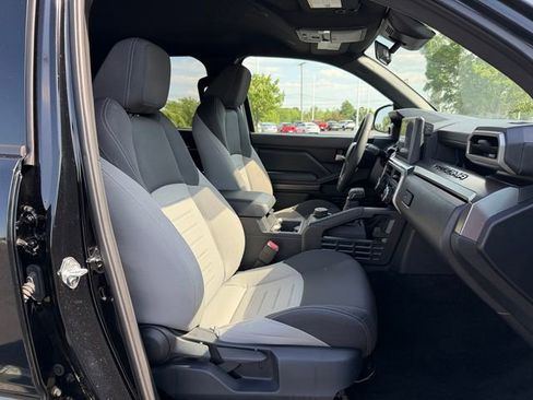 Certified 2025 Toyota Tacoma TRD Sport AWD/4WD image 18