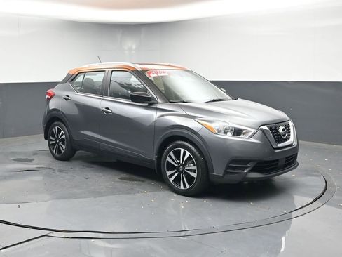 Used 2020 Nissan Kicks SV image 7