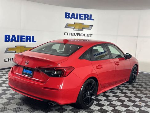 Used 2023 Honda Civic Sport image 5