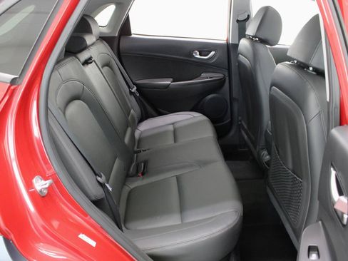 Used 2023 Hyundai Kona Limited AWD/4WD image 42