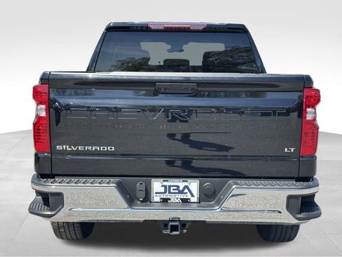 Used 2022 Chevrolet Silverado 1500 LT AWD/4WD image 25