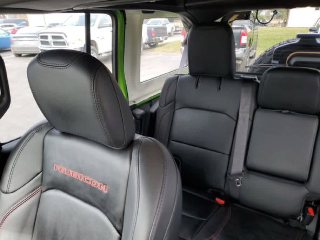 Used 2025 Jeep Wrangler Unlimited Rubicon AWD/4WD image 17