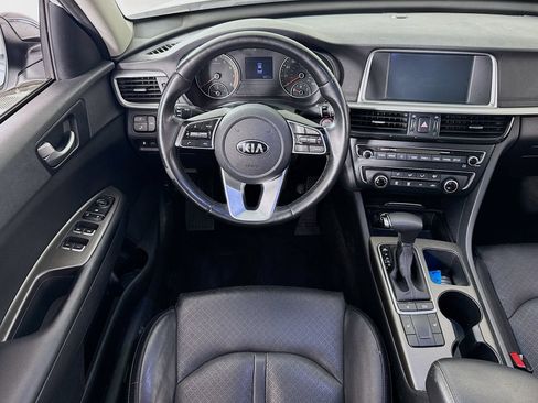 Used 2020 Kia Optima SE FWD image 19