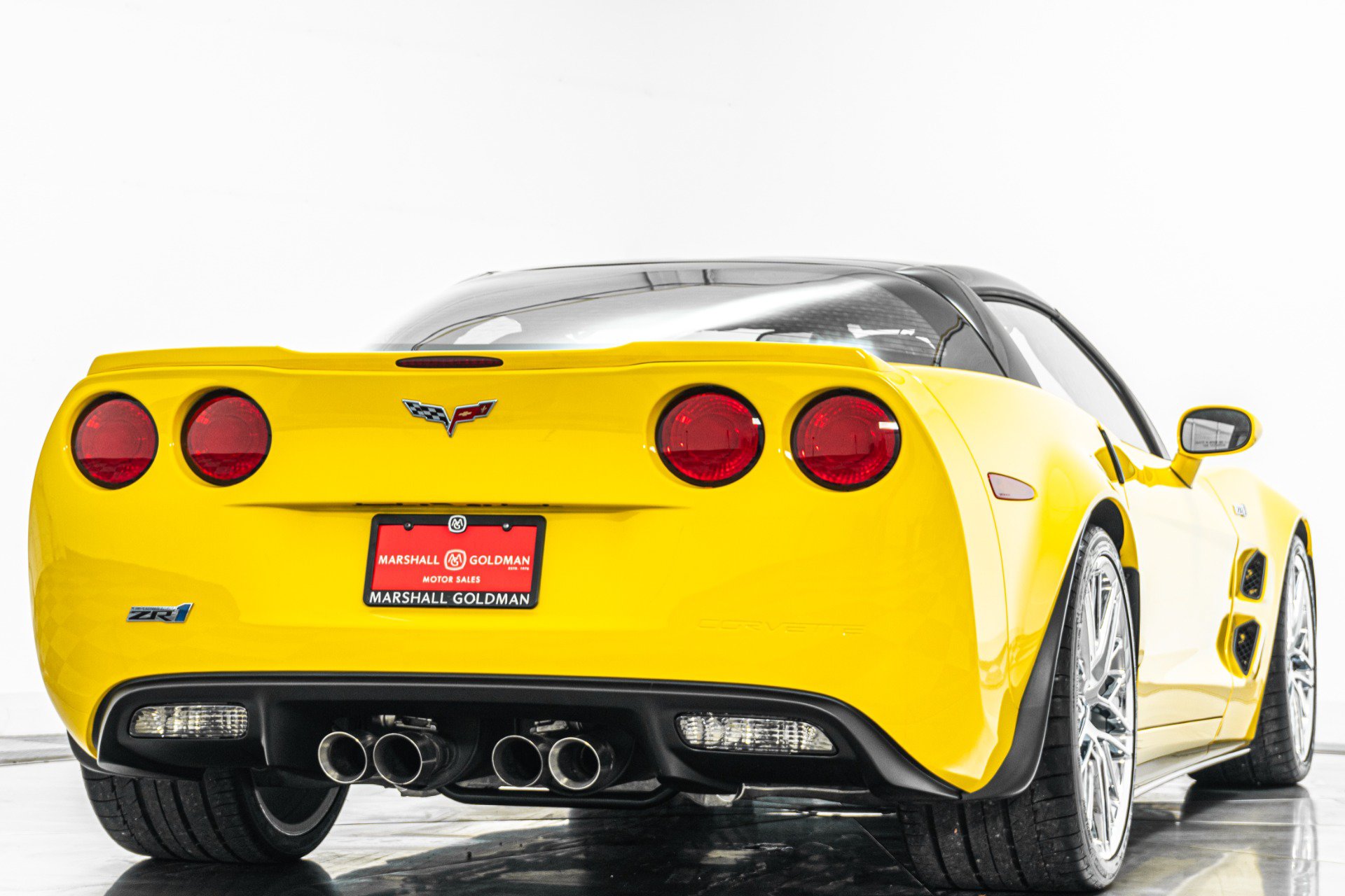 Used 2010 Chevrolet Corvette ZR1 w/ Preferred Equipment Group RWD image 9