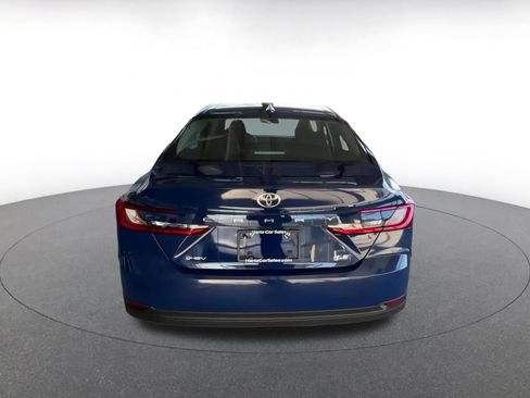 Used 2025 Toyota Camry LE image 15