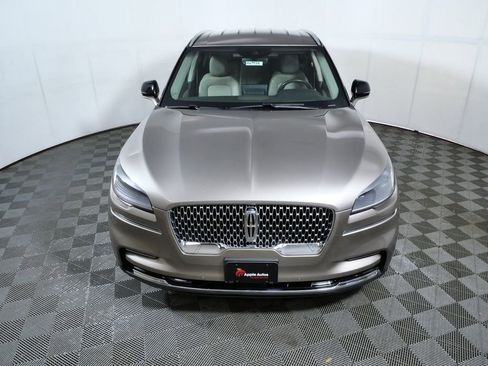 Certified 2021 Lincoln Aviator AWD w/ Elements Package image 3