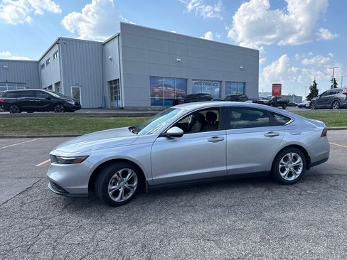 Used 2025 Honda Accord LX image 12