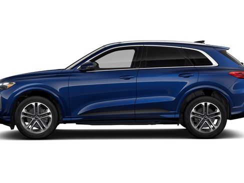 Certified 2025 Audi Q5 Premium w/ Convenience Package AWD/4WD image 8