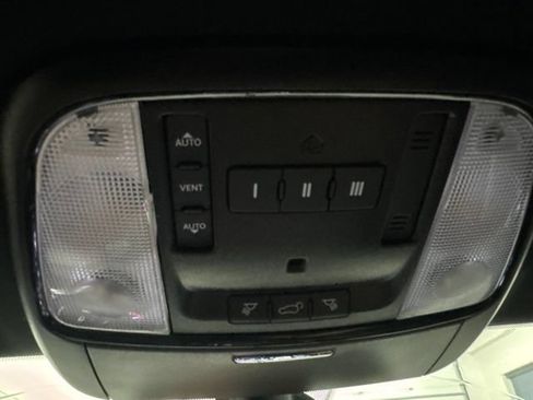 Used 2021 Dodge Durango R/T w/ Tow 'N Go Package AWD/4WD image 25