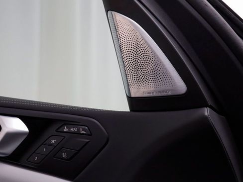 New 2026 BMW X7 xDrive40i w/ M Sport Package AWD/4WD image 7