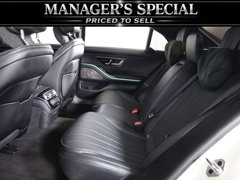 Used 2022 Mercedes-Benz S 500 4MATIC w/ AMG Line Package image 46