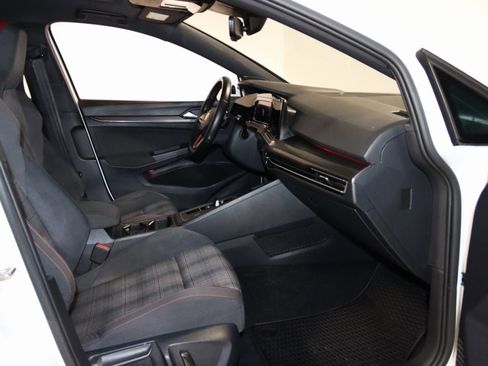 Used 2022 Volkswagen GTI SE image 49