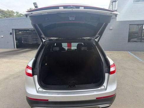 Used 2016 Lincoln MKX Select w/ Select Plus Package AWD/4WD image 13