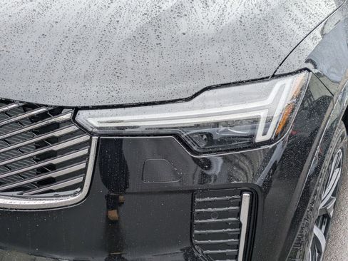 New 2026 Volvo XC90 B5 Core image 10