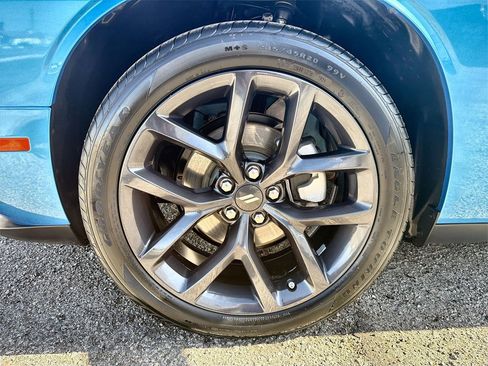 Certified 2023 Dodge Challenger SXT w/ Blacktop Package image 18