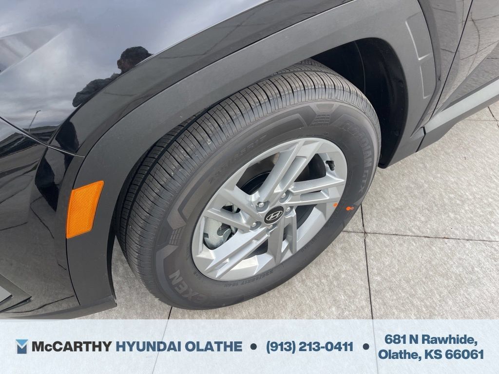 Used 2026 Hyundai Tucson SE FWD image 14