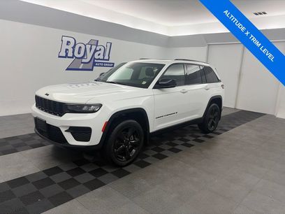 Used 2023 Jeep Grand Cherokee Altitude