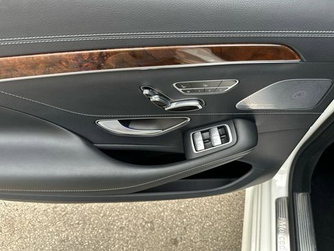 Used 2015 Mercedes-Benz S 550 4MATIC Sedan image 27